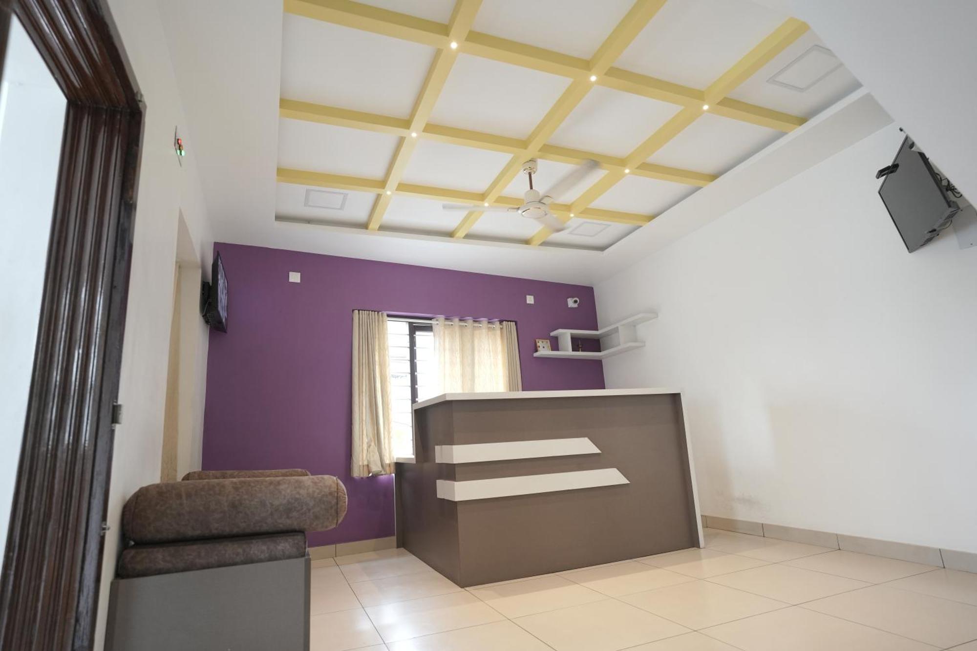 Anna Hotel Thiruvananthapuram Exterior foto